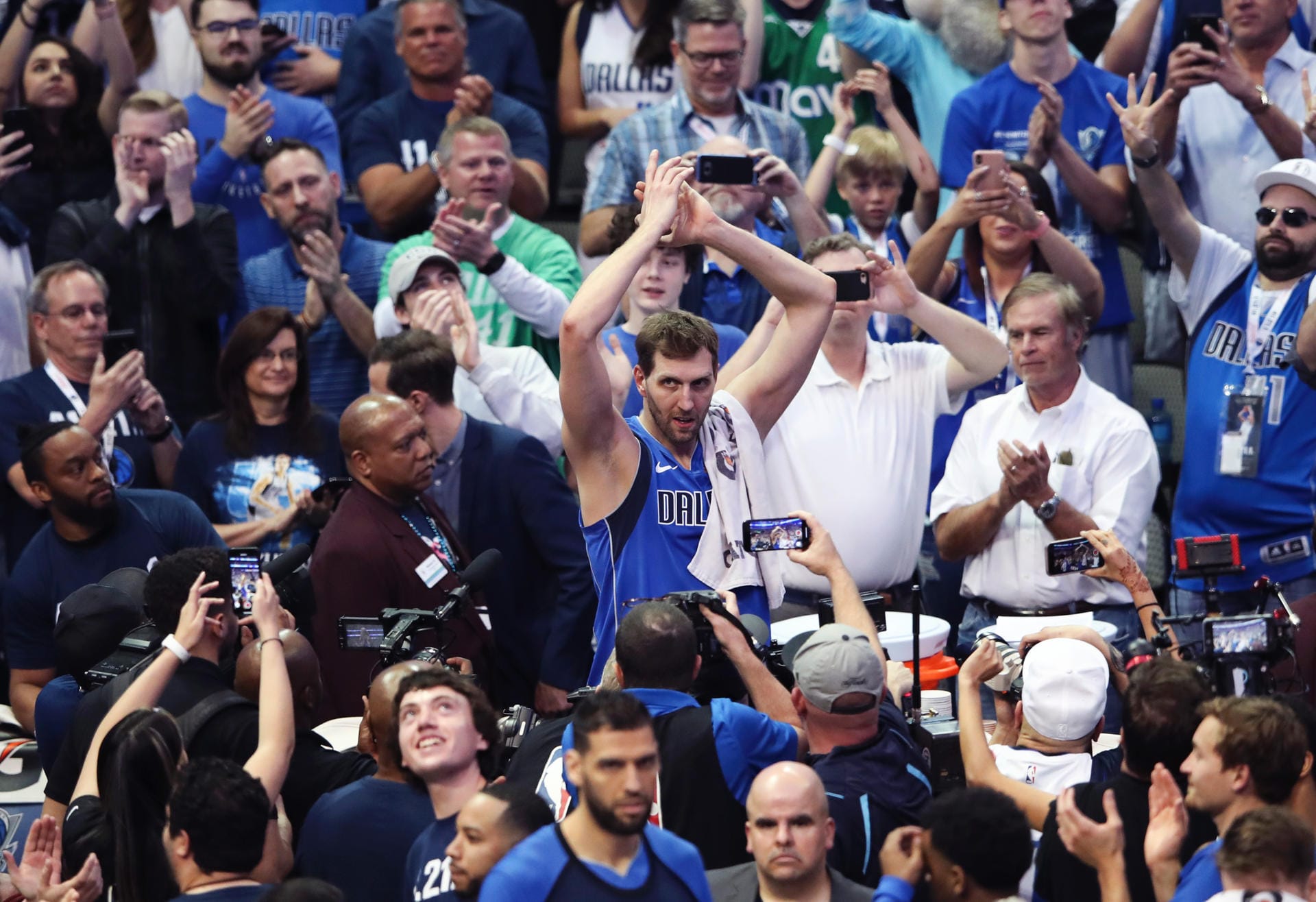 Nowitzki und die Fans der Dallas Mavericks