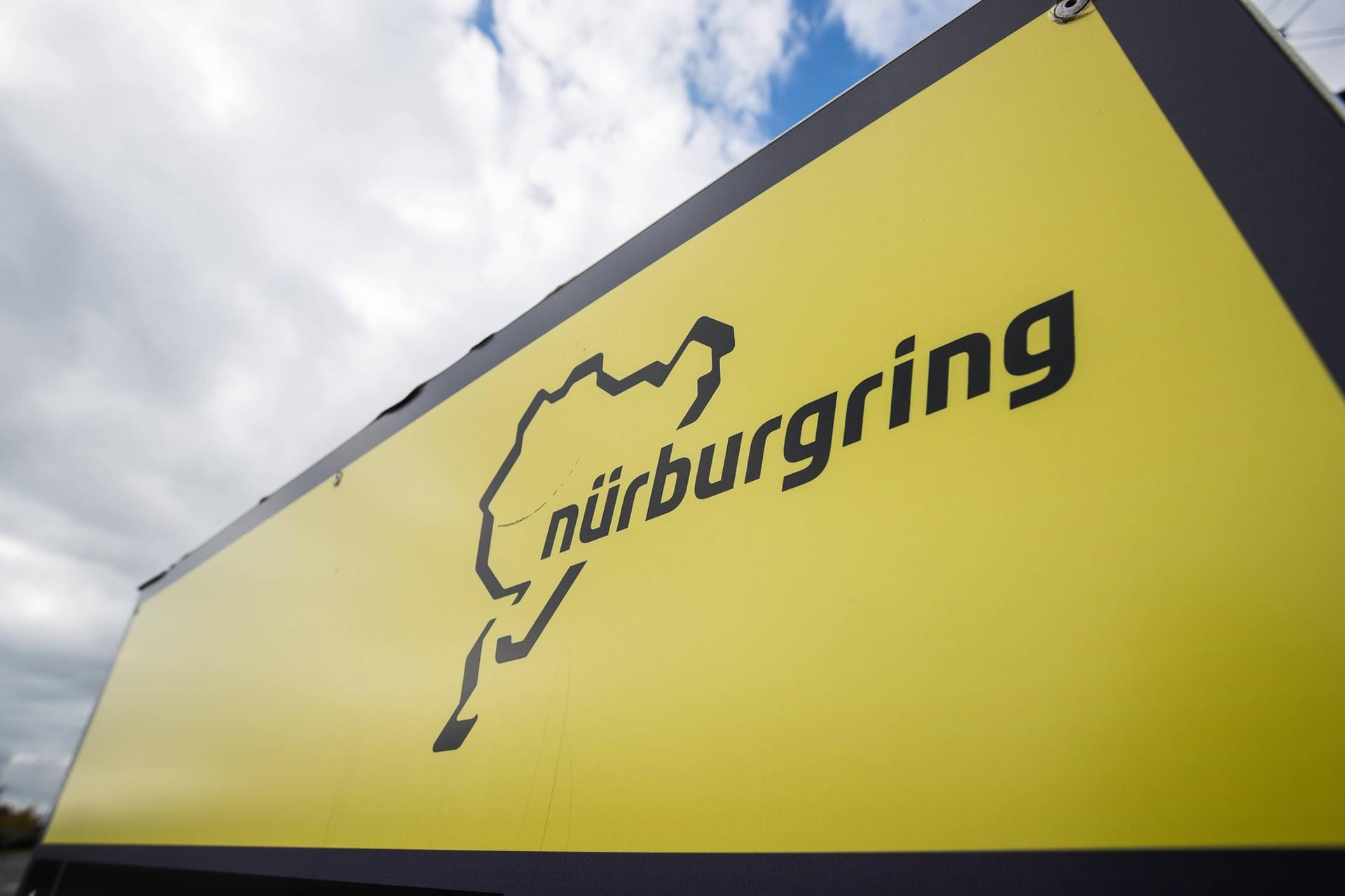 Der erste Deutschland-GP findet auf dem Nürburgring statt.