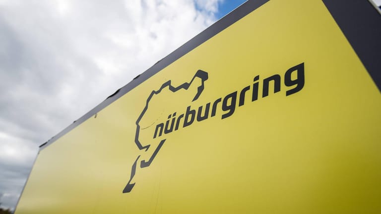 Der erste Deutschland-GP findet auf dem Nürburgring statt.