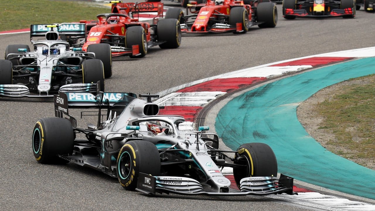 Mercedes-Pilot Lewis Hamilton hat den Großen Preis von China gewonnen.
