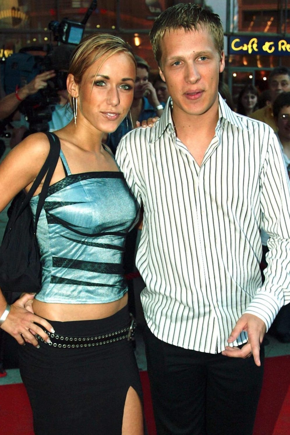 2002 - 2004: Zwei Jahre lang datete Oliver Pocher "taff"-Moderatorin Annemarie. Heute ist sie mit Wayne Carpendale verheiratet.