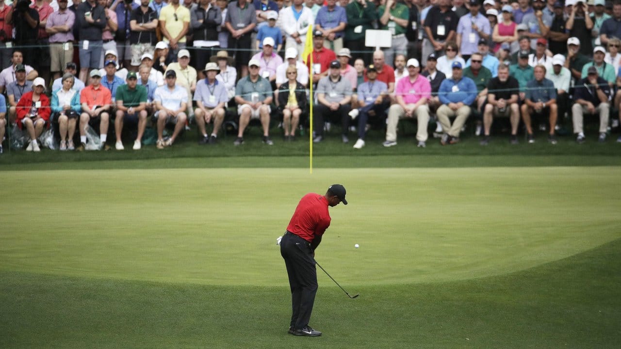 Tiger Woods hat 14 Jahre nach seinem letzten Sieg erneut das Masters in Augusta gewonnen.