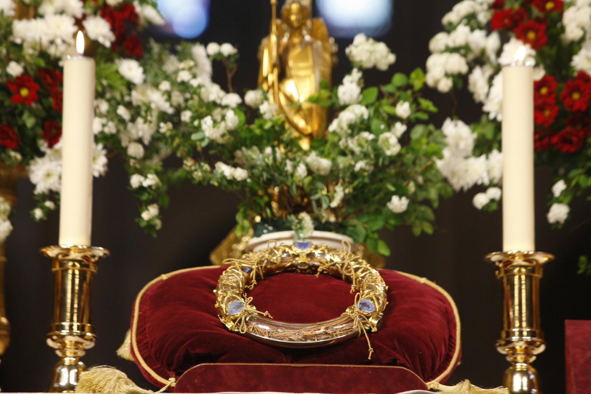 Dornenkrone: König Ludwig IX. kaufte diese Reliquie. Sie soll die Dornenkrone Christi darstellen.