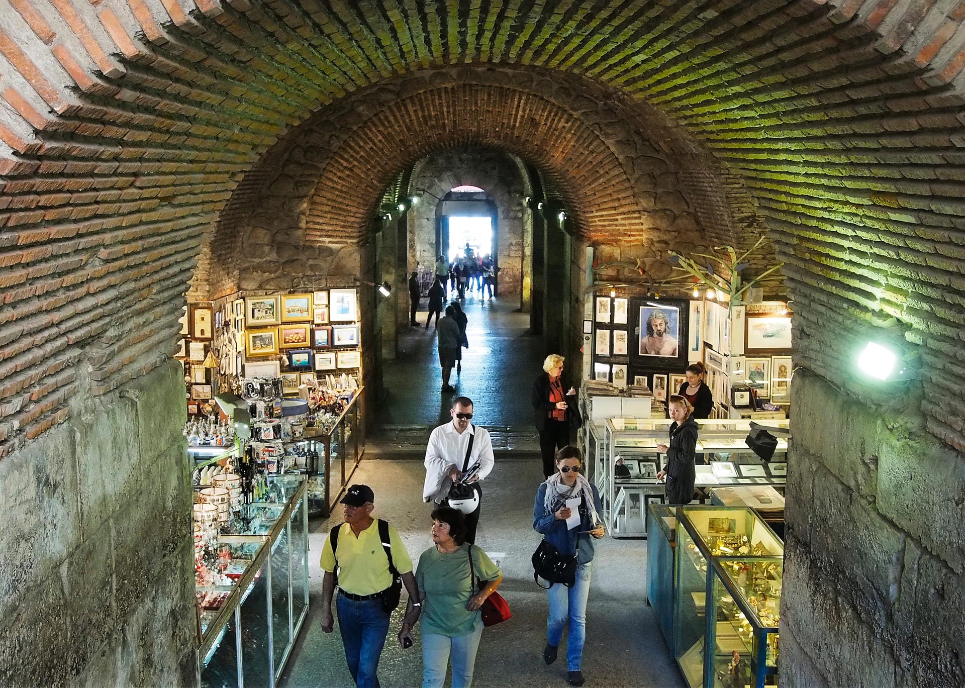 Die Kellerräume des Diokletian-Palastes stellen einen der am besten erhaltenen antiken Baukomplexe dieser Art in der Welt dar.