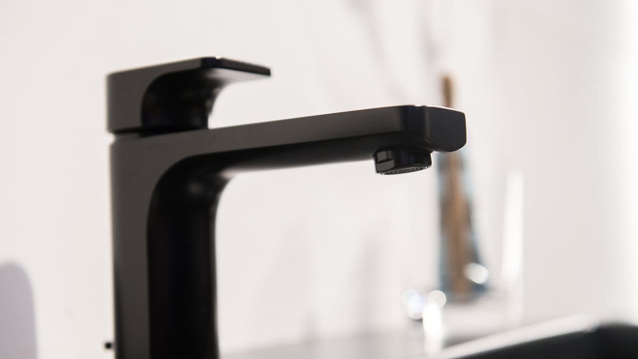 Schwarze Wasserhähne sind etwas ganz Neues. Schwarze Wasserhähne sind etwas ganz Neues.