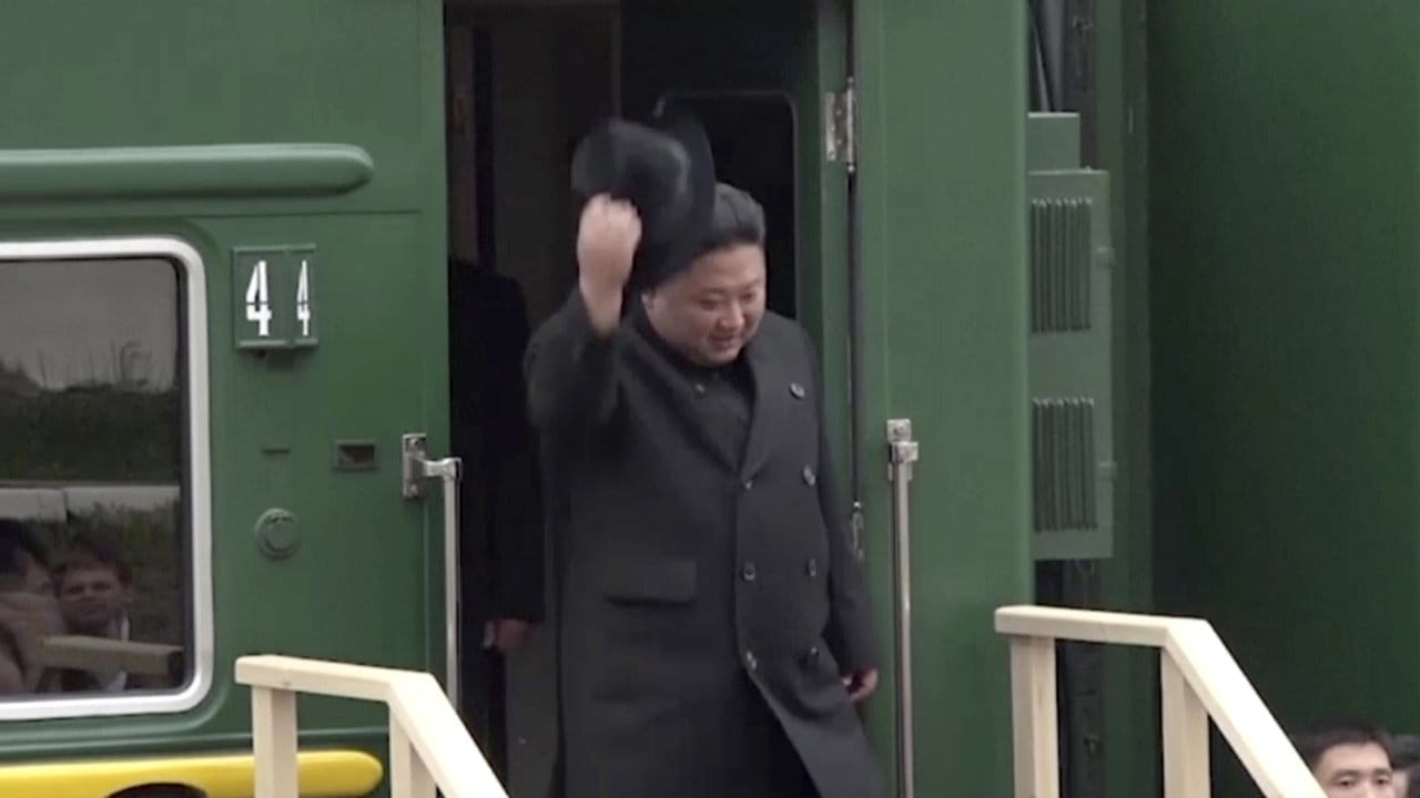 Kims gepanzerter Sonderzug überquerte am Mittwochmorgen die nordkoreanisch-russische Grenze.