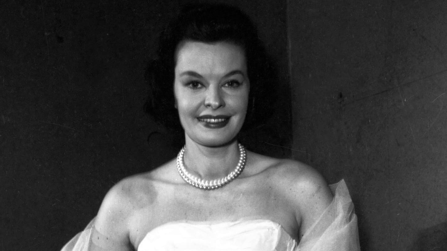 1957: Margot Hielscher holt für Deutschland 8 Punkte und belegt den 4. Platz