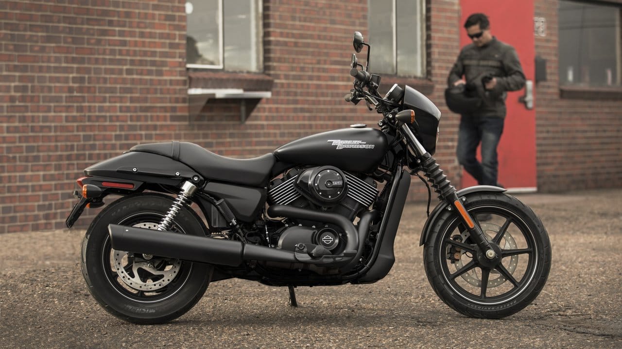 Einsteiger: Die Street 750 ist zu Preisen ab 7399 Euro die günstigste Maschine der Marke Harley Davidson.