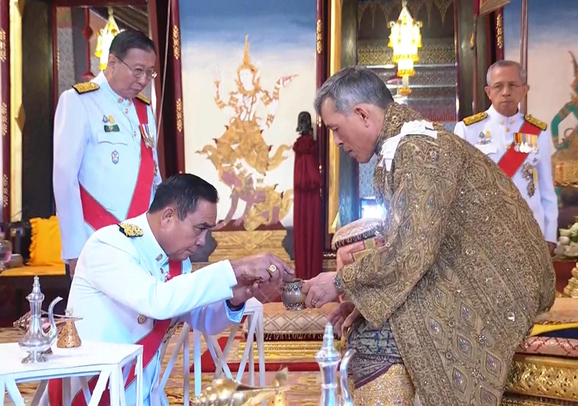 Salbungszeremonie von Thailands König