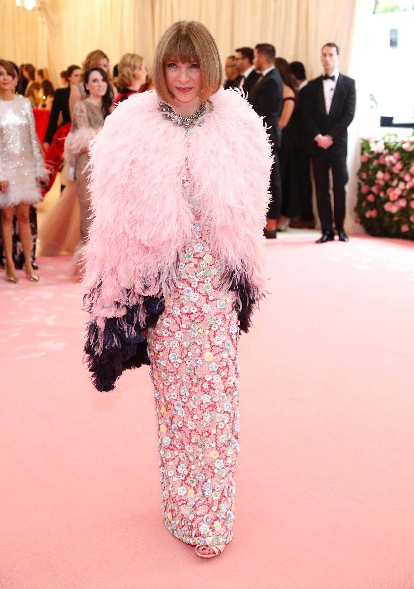 Anna Wintour: Die Gastgeberin der Gala glitzert in einem Chanel-Kleid, das Karl Lagerfeld für sie entworfen hatte.
