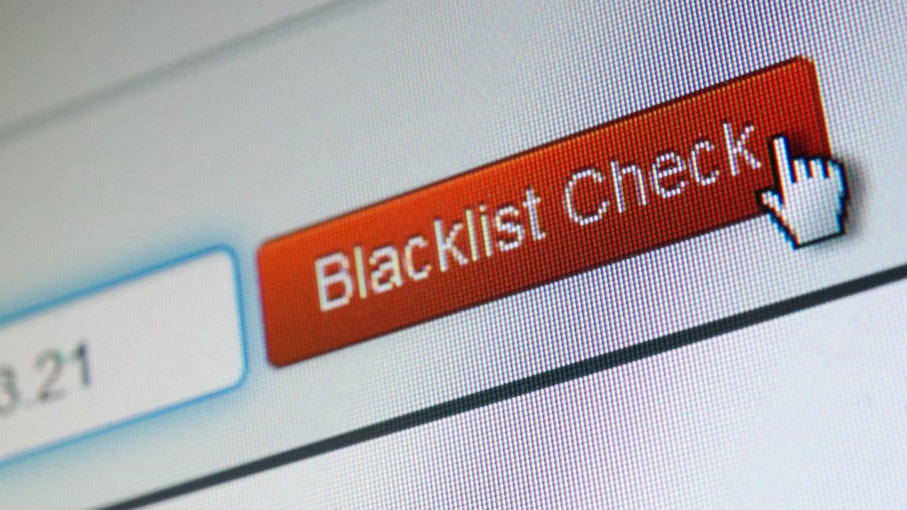Eine Blacklist sammelt alle Mailadressen, von denen der Nutzer auf keinen Fall Post erhalten möchte.