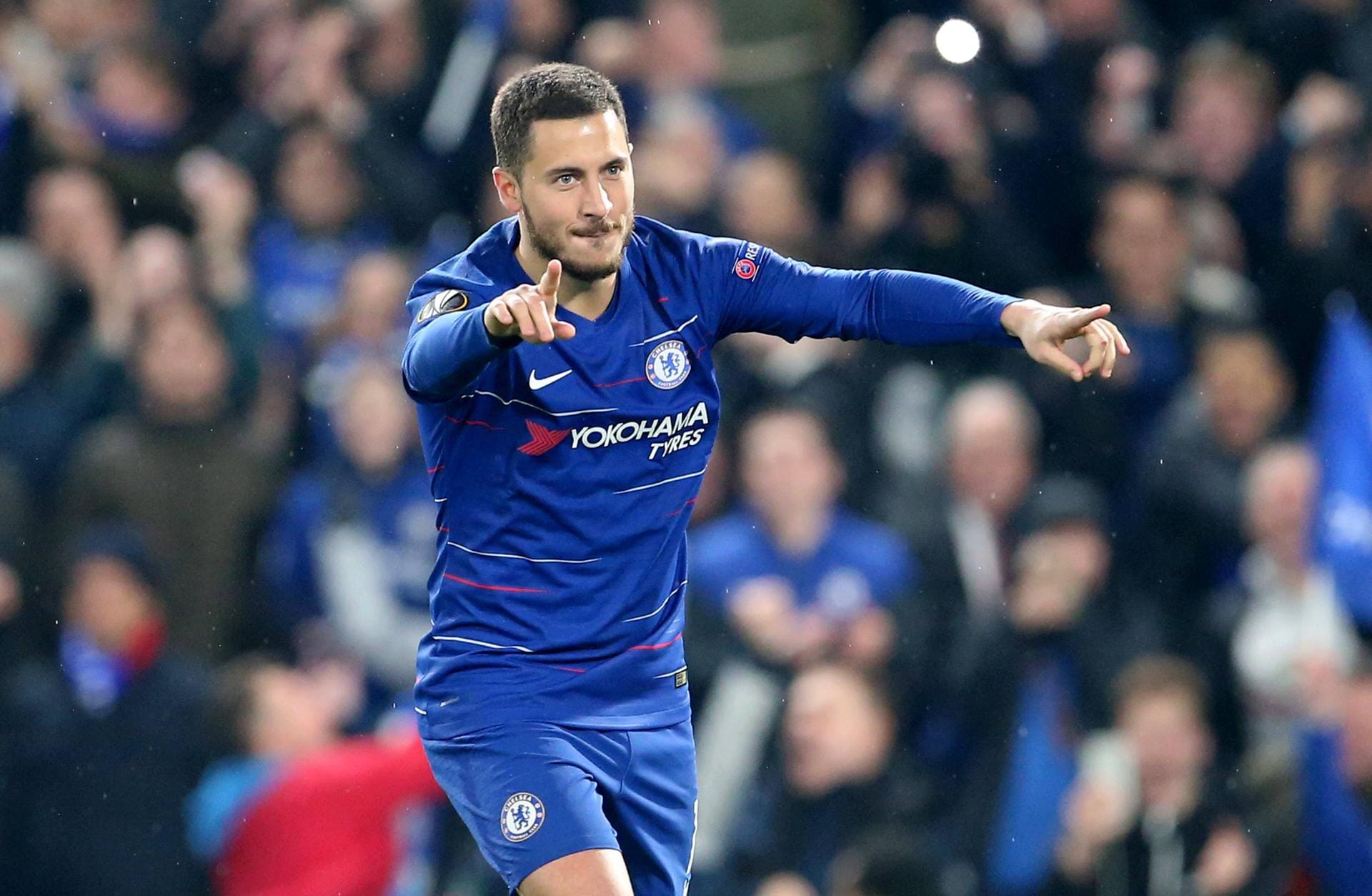 Guardian (England): "Der Ausgang der Partie passte nicht so recht zu dem Abend des Eden Hazard. Es war ein chaotisches Spiel, dem es so sehr an dem Drama von Liverpools unfassbarem Sieg über Barcelona oder Tottenhams verrücktem Gegenangriff in Amsterdam fehlte. Es gab zu viel Zetern und Zaudern und zu wenig Qualität, ehe das Elfmeterschießen etwas Spannung in die Handlung brachte." Guardian (England): "Der Ausgang der Partie passte nicht so recht zu dem Abend des Eden Hazard. Es war ein chaotisches Spiel, dem es so sehr an dem Drama von Liverpools unfassbarem Sieg über Barcelona oder Tottenhams verrücktem Gegenangriff in Amsterdam fehlte. Es gab zu viel Zetern und Zaudern und zu wenig Qualität, ehe das Elfmeterschießen etwas Spannung in die Handlung brachte."
