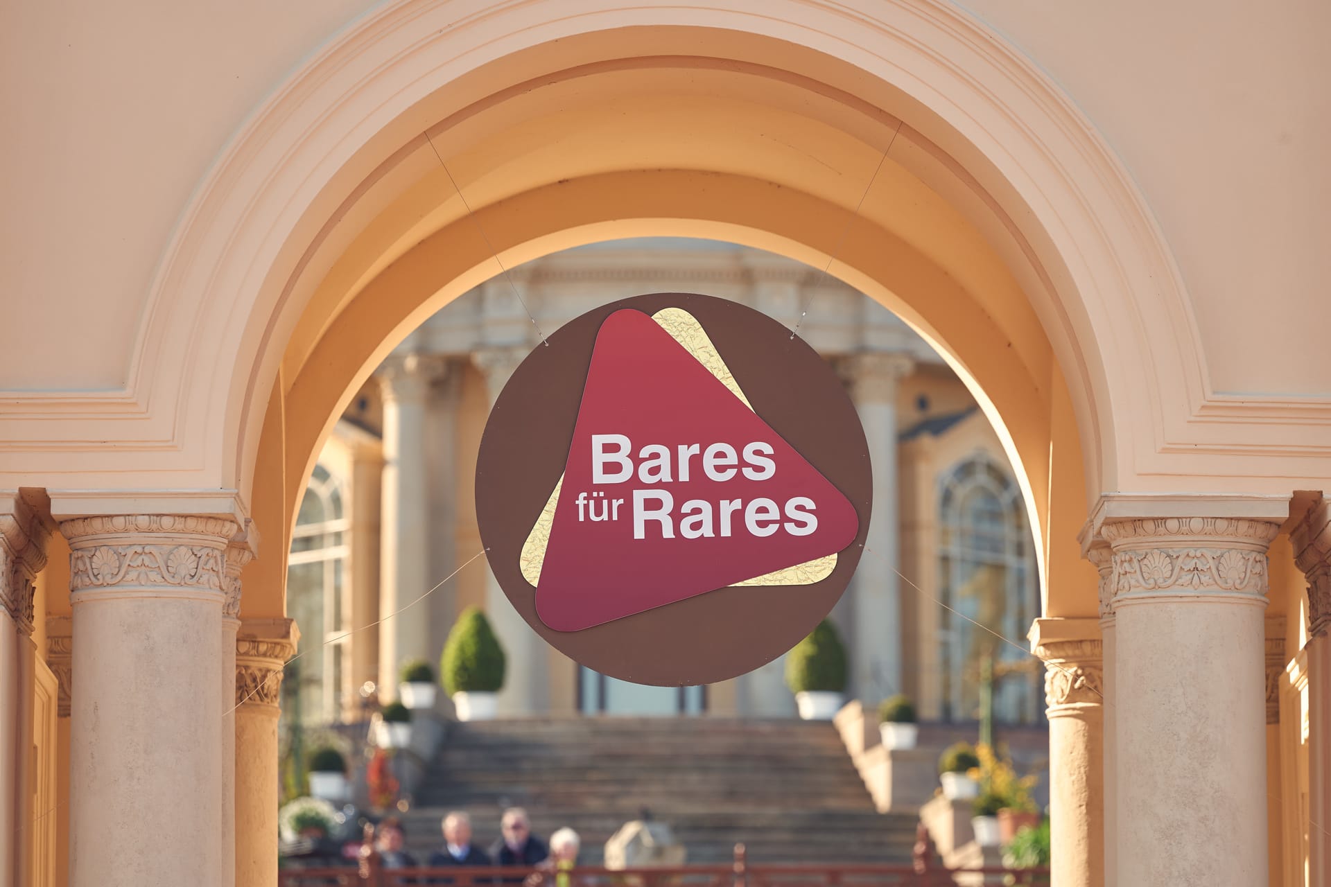 "Bares für Rares – Deutschlands größte Trödelshow" im Schloss Schwerin ist am 22. Mai 2019 im ZDF zu sehen.