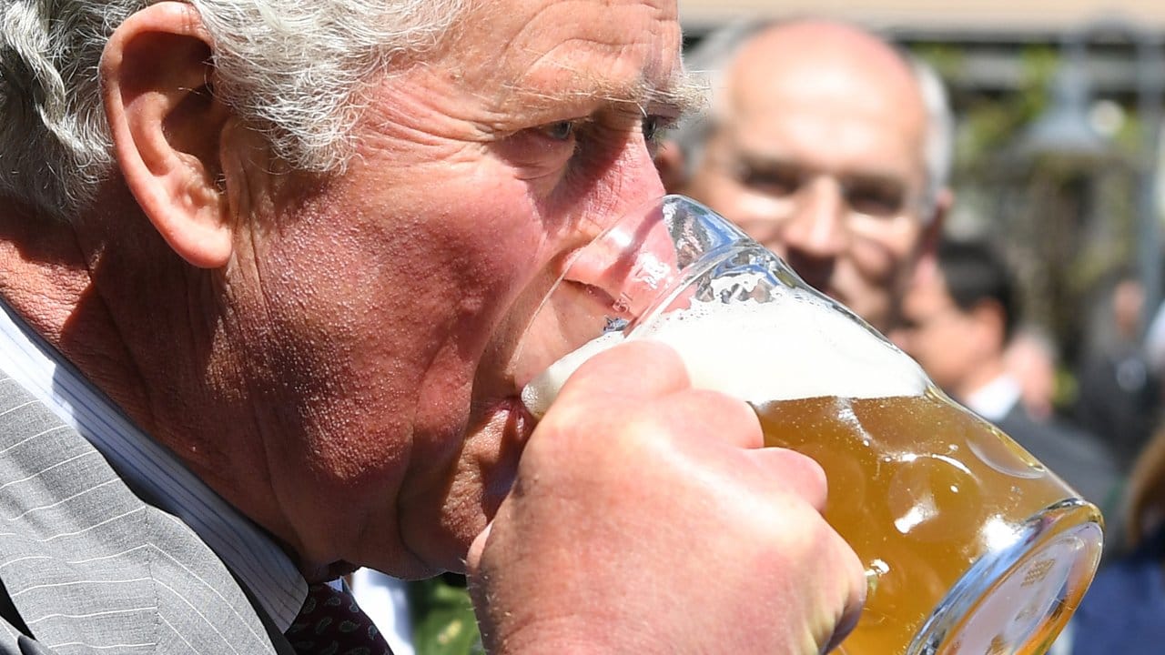 Ohne eine Maß Bier geht es in Bayern nicht.