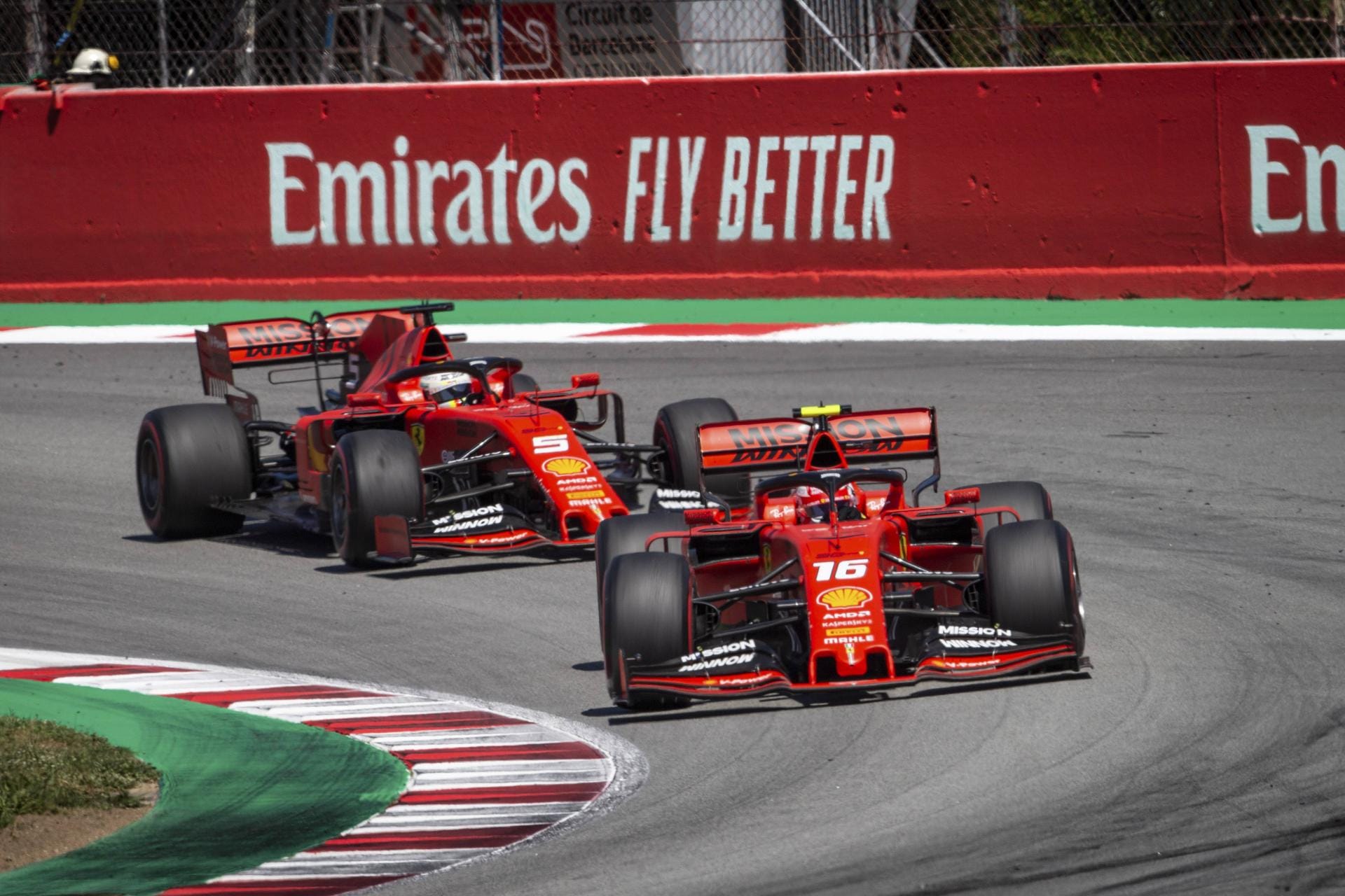 Blick (Schweiz): "Die Formel 1 wird immer mehr zur "Formel Mercedes". Die Silbernen feiern in Barcelona im fünften Rennen den fünften Doppelsieg. Zum dritten Mal ist Weltmeister Lewis Hamilton schneller als Teamkollege Valtteri Bottas."