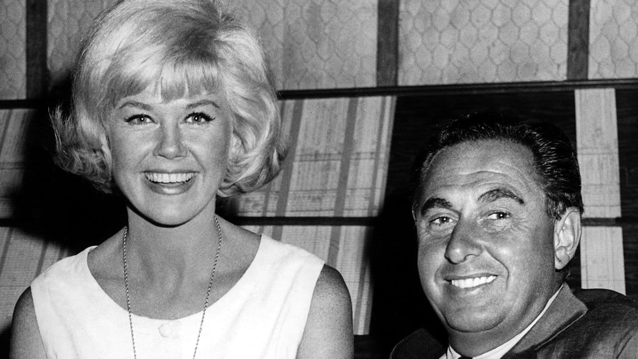 Doris Day und Filmproduzent Marty Melcher haben 1951 geheiratet. Doris Day und Filmproduzent Marty Melcher haben 1951 geheiratet.