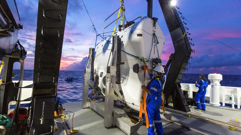 Das U-Boot "DSV Limiting Factor": Die Expedition des US-Abenteurers Victor Vescovo hat im Pazifik einen neuen Tieftauchrekord aufgestellt.