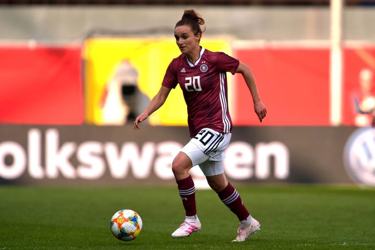 Mittelfeld/Sturm: Lina Magull (24, Bayern München)