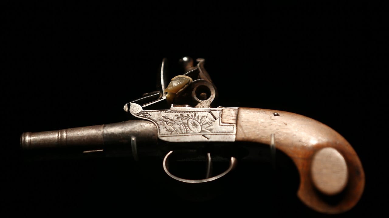 Die Pistole, mit der sich ein Freund Goethes erschoss, der später als Vorlage für den Roman "Die Leiden des jungen Werthers" diente.