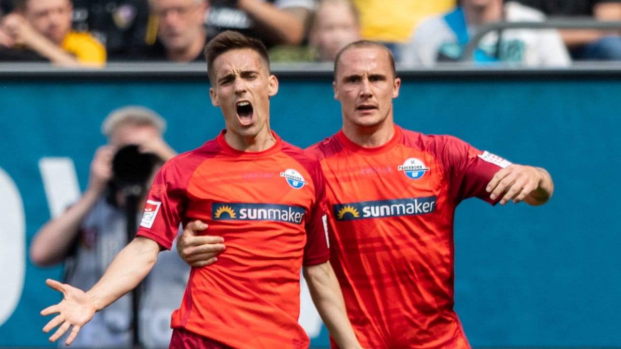 Der SC Paderborn steigt direkt in die Bundesliga auf.