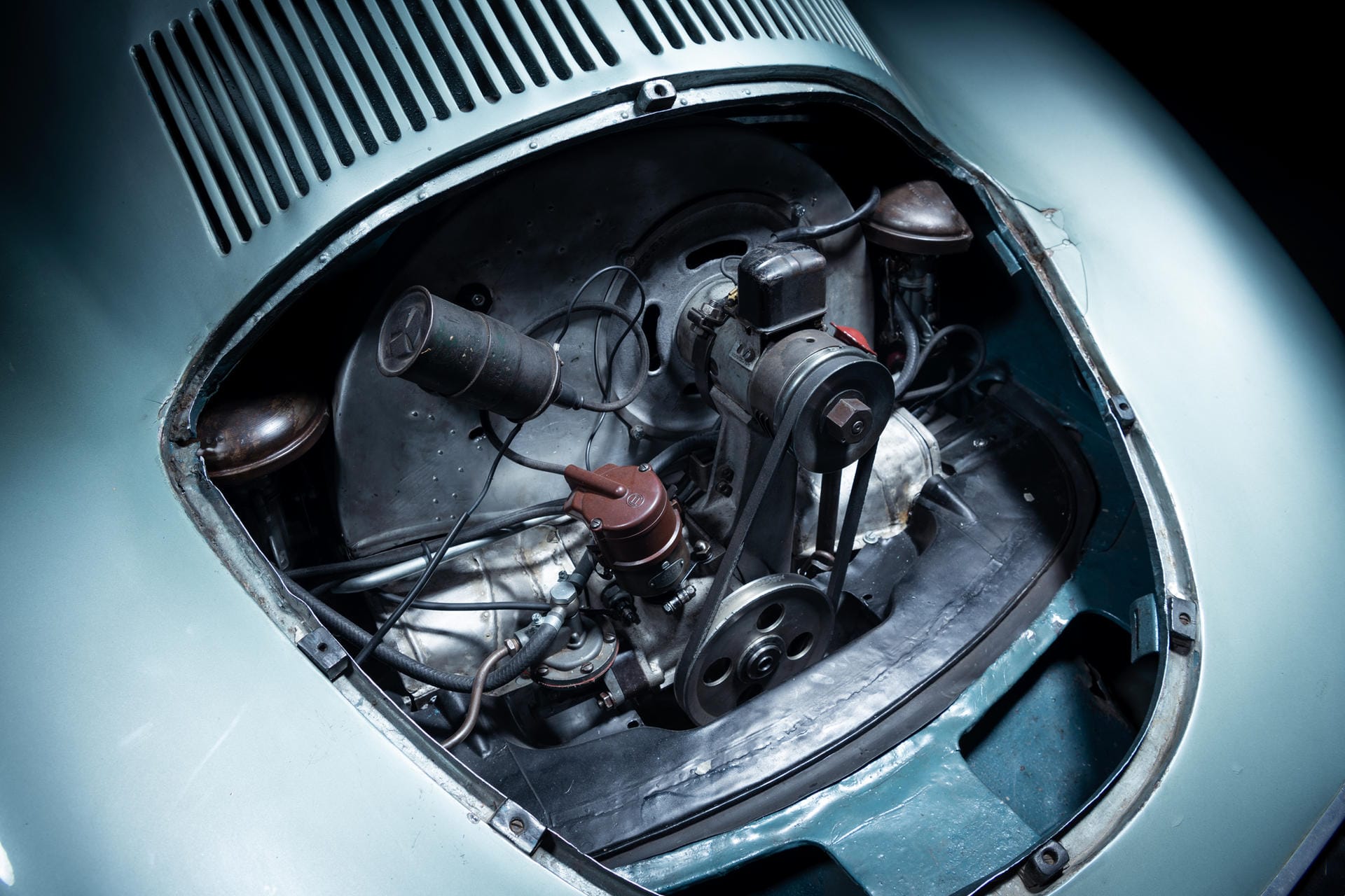 Vierzylinder-Boxer: Der Motor leistete zunächst 35 PS, dann 40 PS.