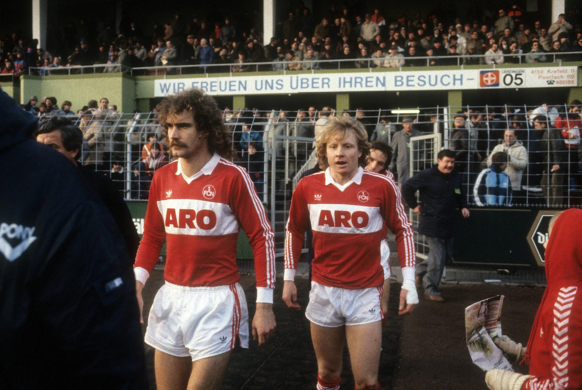 1983 ging es für den 1,77 Meter großen Angreifer dann weiter nach Nürnberg. Beim Klub kam er in der Saison 1983/84 immerhin auf zwölf Bundesligatore. Danach ging es weiter...
