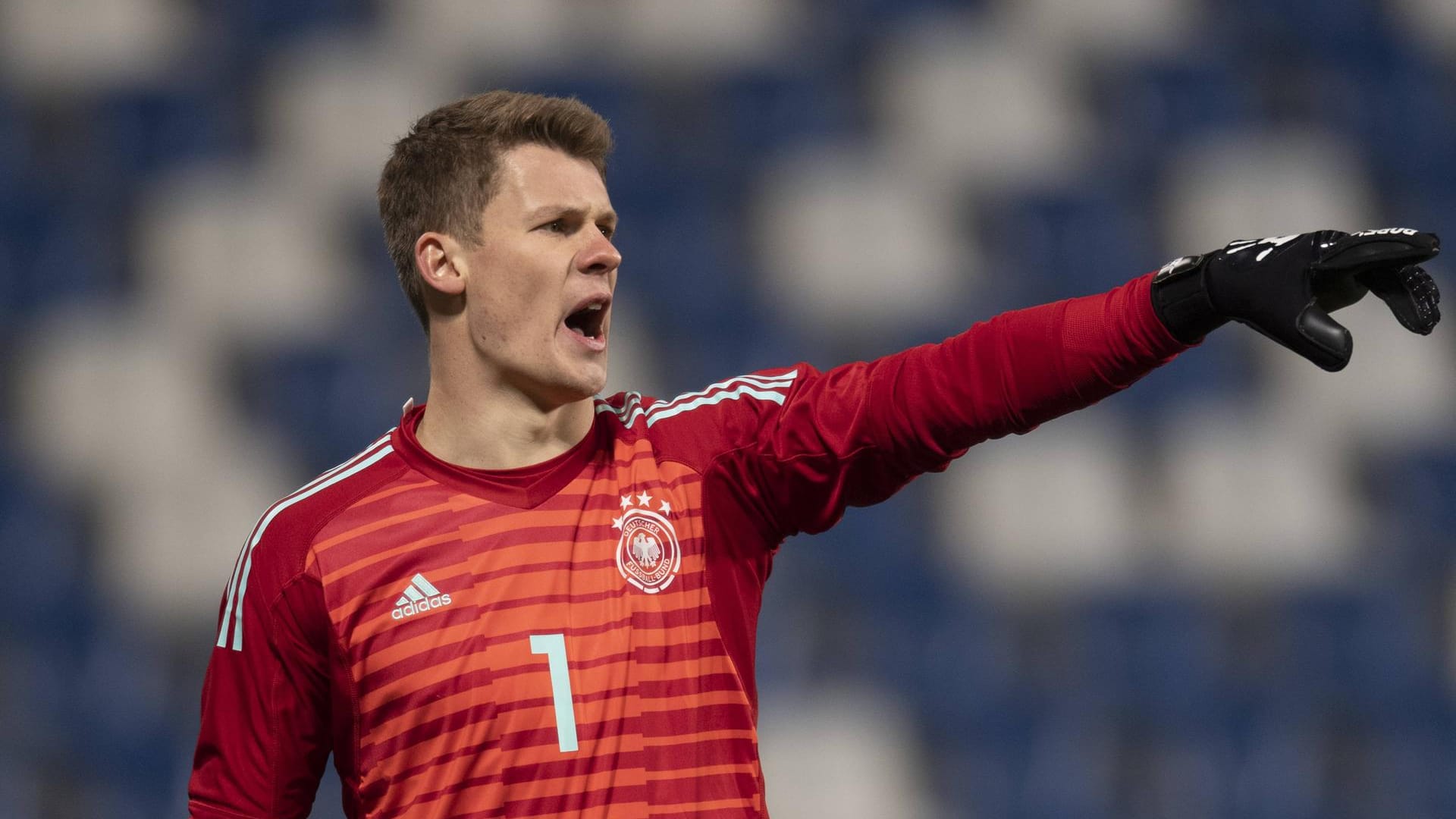 Tor: Alexander Nübel (22 Jahre, Schalke 04).