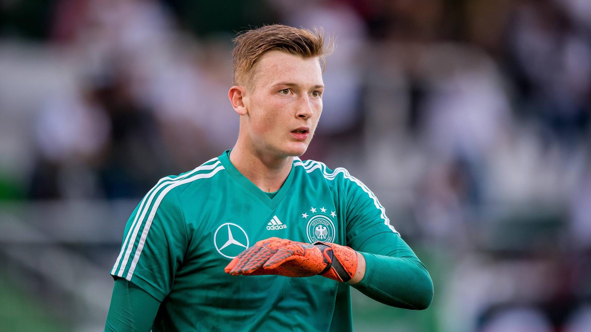 Tor: Markus Schubert (21 Jahre, Dynamo Dresden).