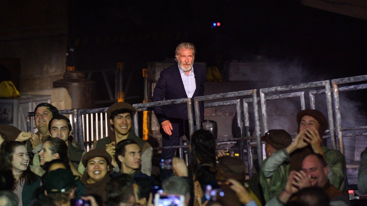 Auf dem Weg zum Millenium Falken? Harrison Ford bei der Eröffnung von "Star Wars: Galaxy's Edge".