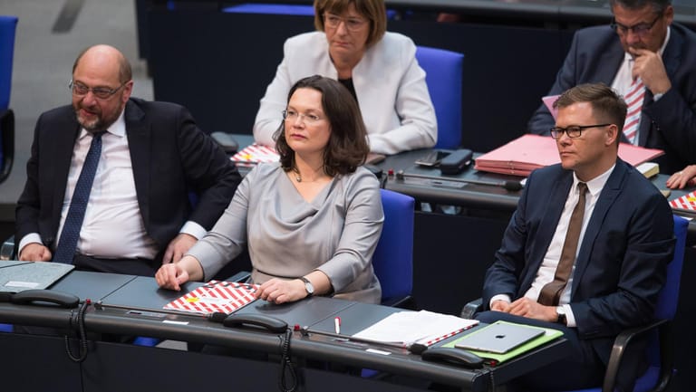 2017 wird sie Fraktionsvorsitzende der SPD im Bundestag. 90 Prozent der sozialdemokratischen Abgeordneten stimmten für sie.