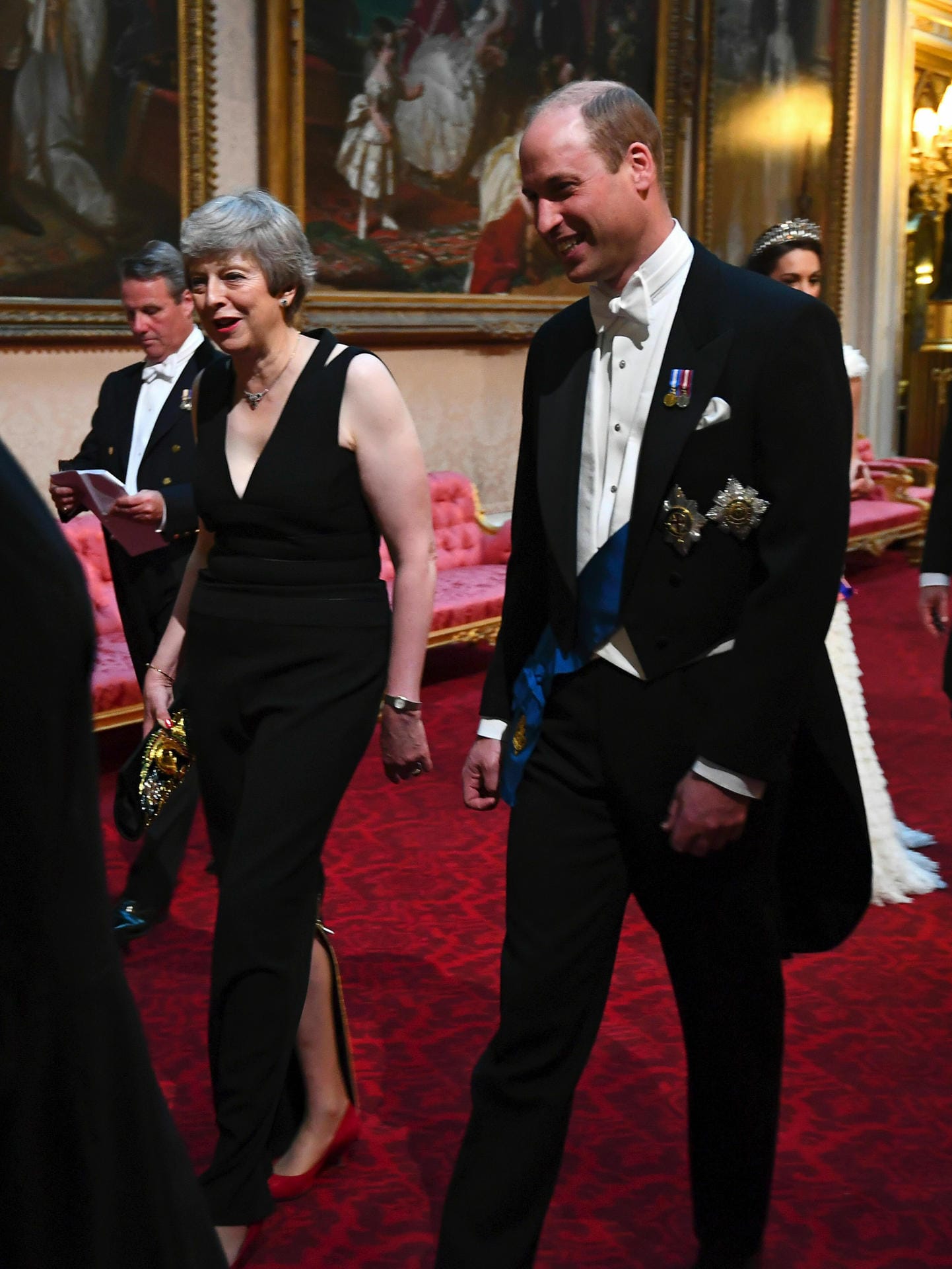 Premierministerin Theresa May und Prinz William