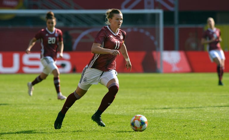 Mittelfeld/Sturm: Alexandra Popp (28, VfL Wolfsburg)