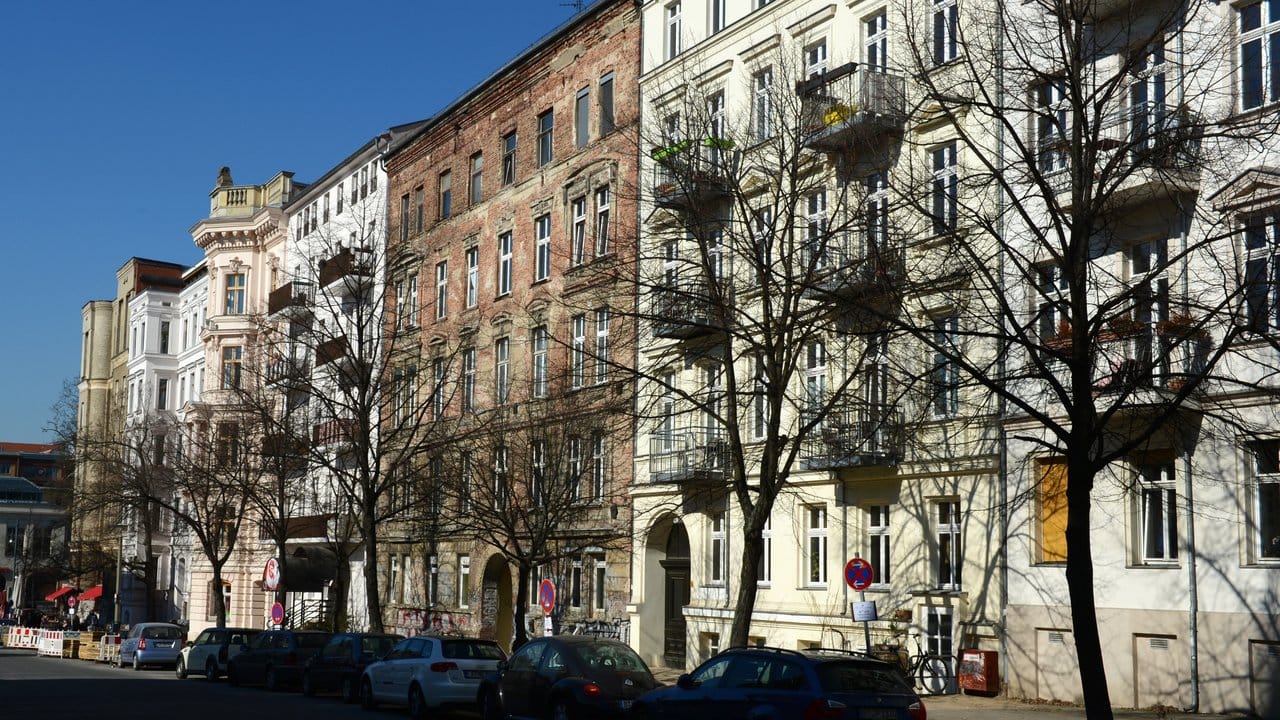 Hier wollen alle wohnen: Das inzwischen durchsanierte Szeneviertel Prenzlauer Berg in Berlin.