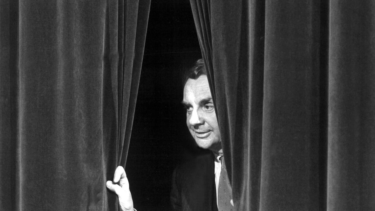 Vorhang auf: 50 Jahre dauerte die Karriere von Harald Juhnke. Vorhang auf: 50 Jahre dauerte die Karriere von Harald Juhnke.
