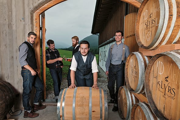 Destillateure von Slyrs: Hans Kemenater ist Destillateurmeister und kreiert mit seinem Team verschiedene Whiskykompositionen.