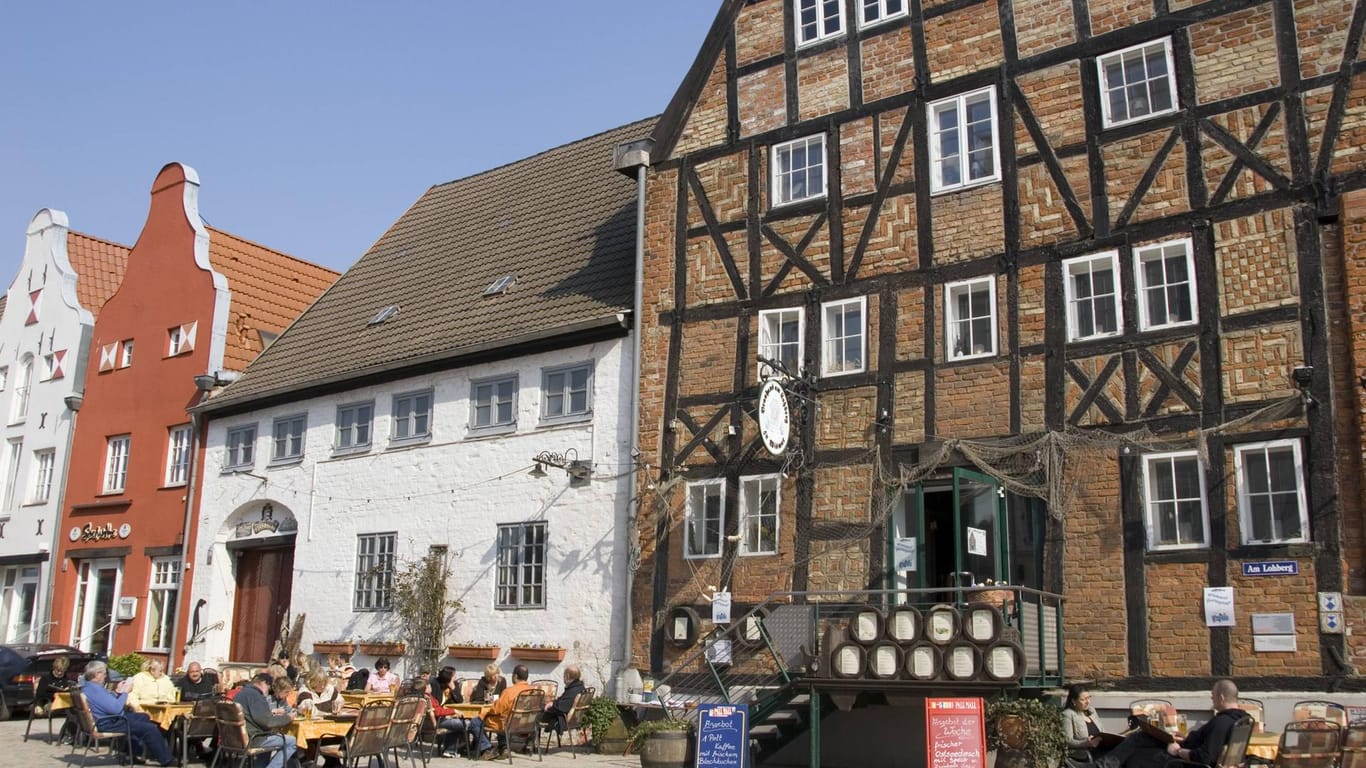 Brauhaus am Lohberg von 1400: In Wismar können Sie Bier nach Vorbild der Hansezeit und Whiskys von Hinricus Noyte's verkosten.