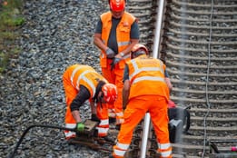 Verpuffen Milliarden-Zuschüsse? Experte kritisiert Preisexplosion