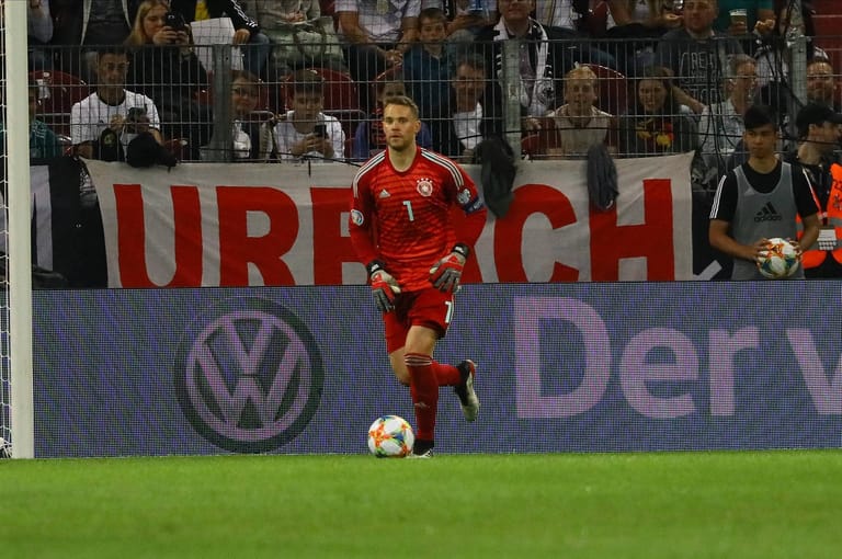 Manuel Neuer: Der Kapitän wurde nur vereinzelt geprüft, meistens durch Distanzschüsse. Dann war er sicher zur Stelle. Note 2