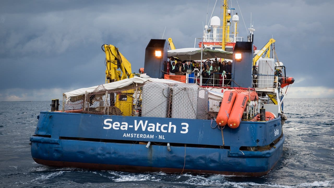 Zuletzt hatte Innenminister Salvini der deutschen Hilfsorganisation Sea-Watch verboten, in Italien anzulegen.