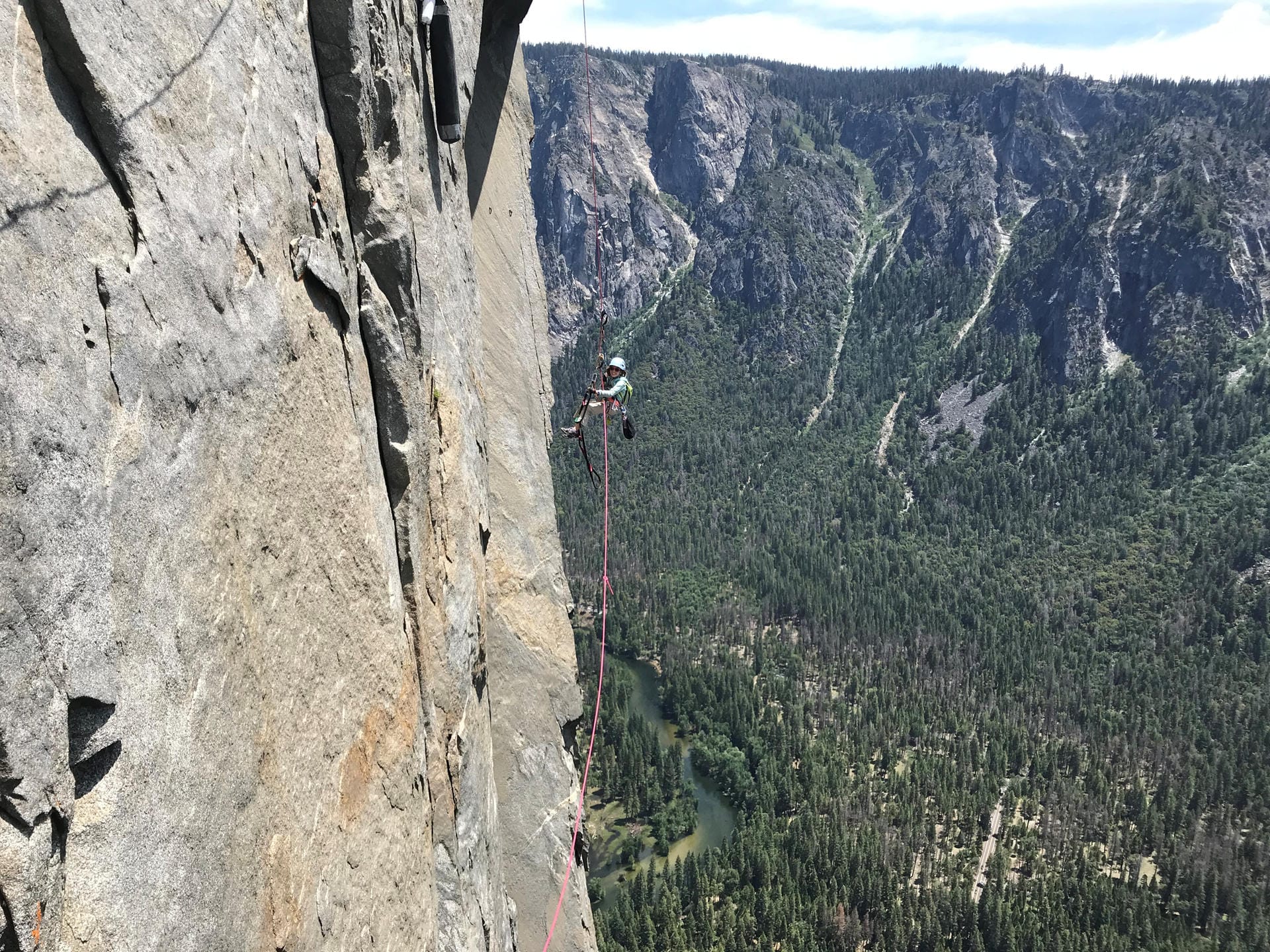 Die steilen Abhänge des Berges "El Capitan" sind lebensgefährlich. Einige Kletterer sind hier schon in den Tod gestürzt.