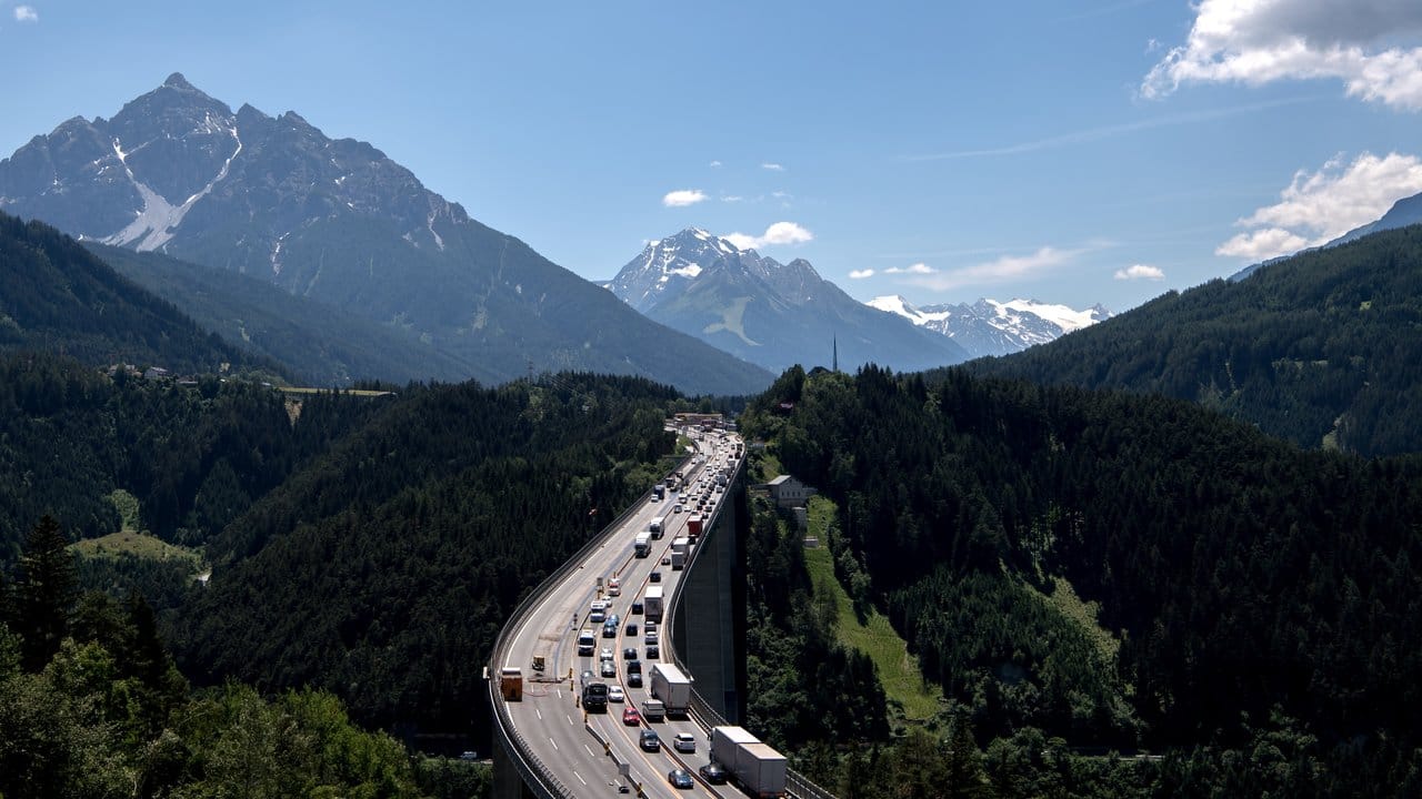 Betroffen ist die Ausfahrt bei Patsch und bei Gries am Brenner auf der Brennerautobahn (A13).