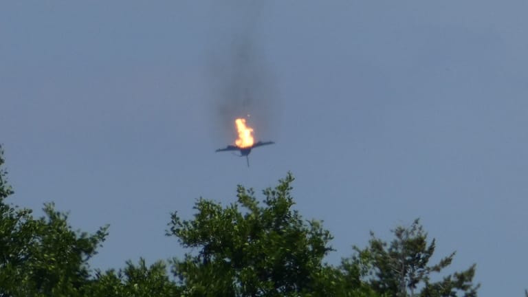 Dieses Foto nahm Thomas Steffan bei Müritz auf. Es zeigt demnach den Absturz eines der "Eurofighter".