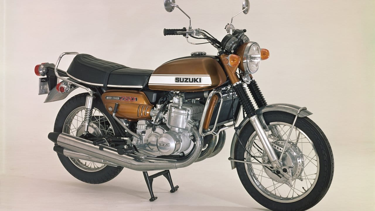 In den 70er Jahren war die Suzuki GT750 der Traum vieler Jugendlicher.