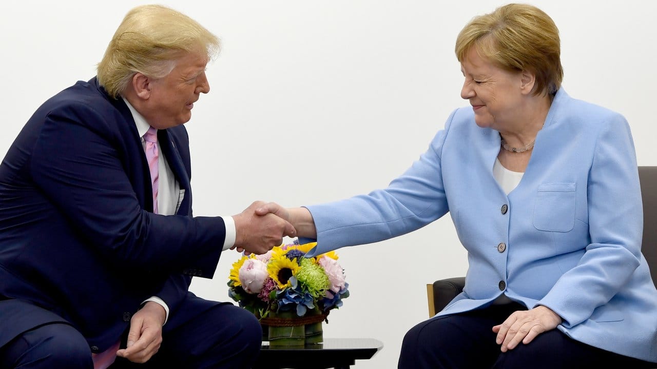 Was will uns die Mimik der Kanzlerin sagen? Angela Merkel und US-Präsident Donald Trump beim G20-Gipfel.