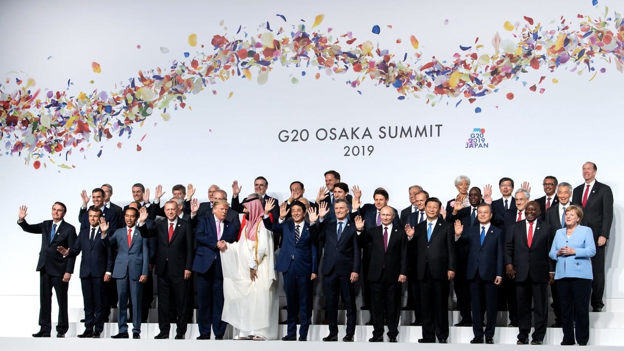 Familienfoto: Gruppenbild zum Start des G20-Gipfels. Familienfoto: Gruppenbild zum Start des G20-Gipfels.