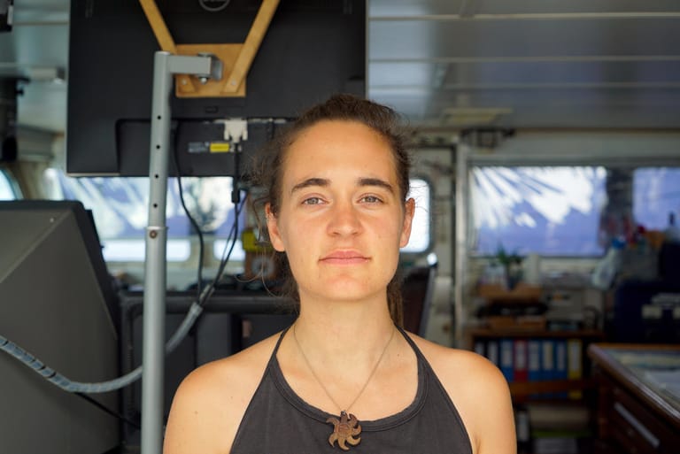 "Sea-Watch 3"-Kapitänin Carola Rackete: Die 31-Jährige aus Kiel hat mit ihrem Schiff Geflüchtete aus Seenot gerettet.