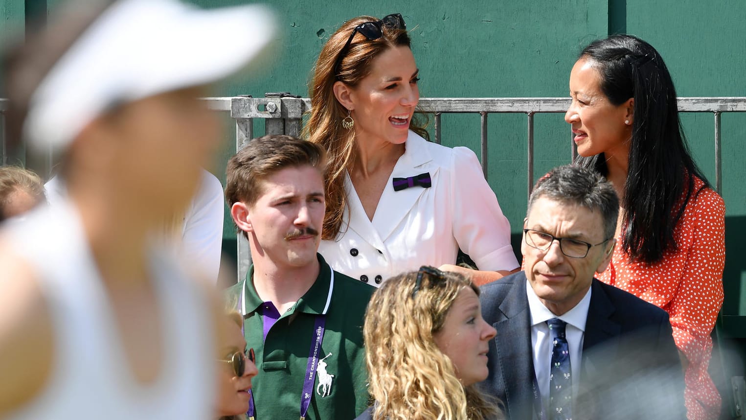 Kate plauderte mit ihrer Freundin Anne Keothavong.