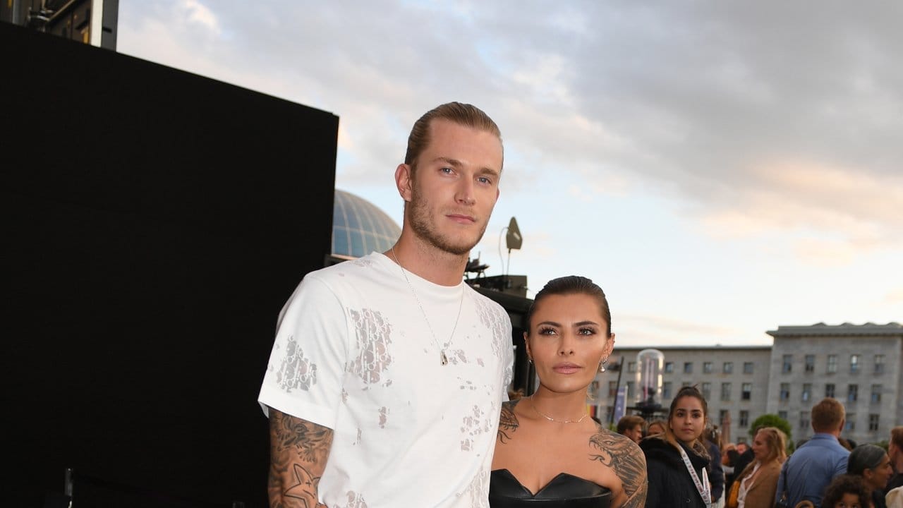 Sophia Thomalla kommt mit ihrem Freund Loris Karius zur Michalsky-Show.