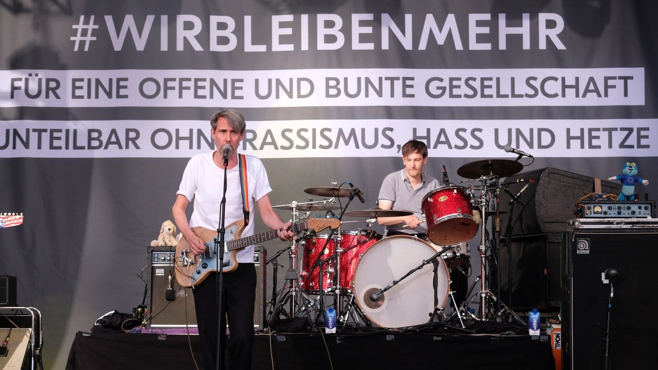 Die Band Tocotronic beim Festival „Kosmos Chemnitz - Wir bleiben mehr“. Die Band Tocotronic beim Festival „Kosmos Chemnitz - Wir bleiben mehr“.
