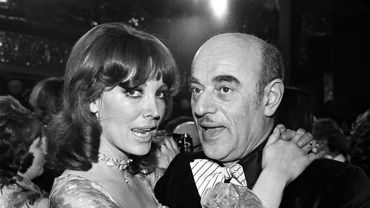 Petra Schürmann und Artur Brauner 1974 in München. Petra Schürmann und Artur Brauner 1974 in München.